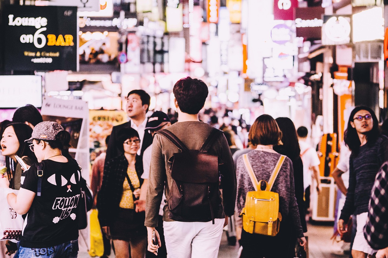 美国老代妈借卵生的男孩电影（美国老代妈借卵生的男孩电影的结局是什么意思）